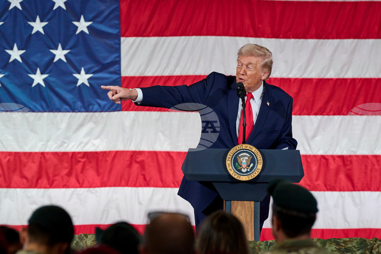 Администрацията на президента Доналд Тръмп обяви три проекта на стойност