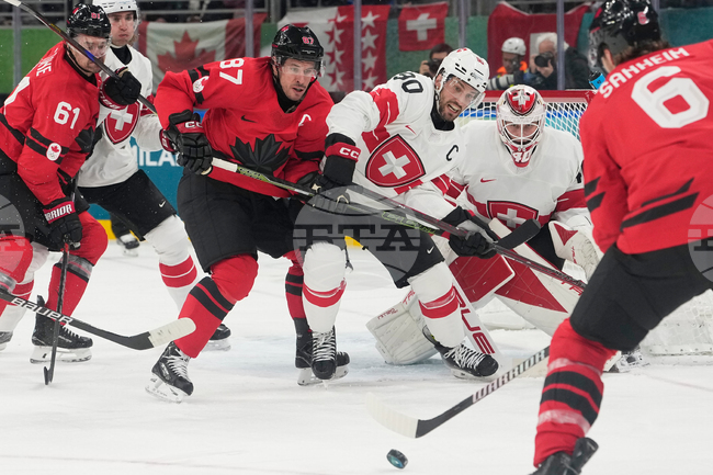 Канада вкара пет гола на Швейцария на олимпийския хокеен турнир в Милано, първа победа за Чехия