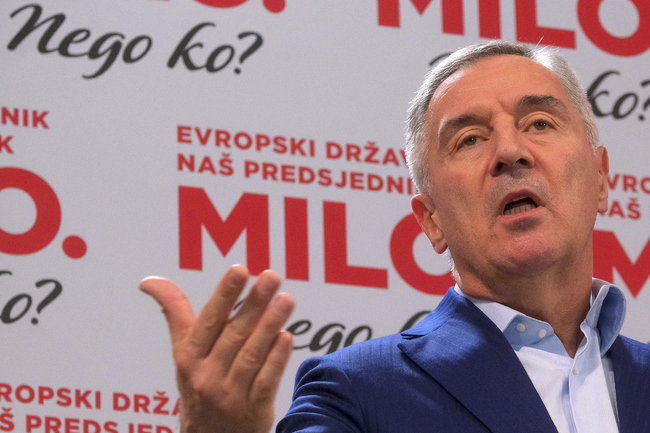 Мило Джуканович се оттегли от председателския пост на Демократичната партия на социалистите на Черна гора