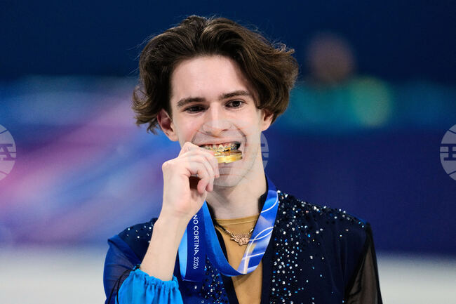 Казахстан е отпуснал над 530 хиляди долара за подготовка на олимпийския шампион по фигурно пързаляне Михаил Шайдоров