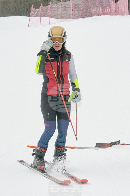 Bulgaria’s Zurbriggen Disappointed after Failing to Finish Olympic Giant Slalom Debut