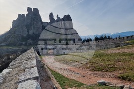 Белоградчик - круизни кораби - първи туристи