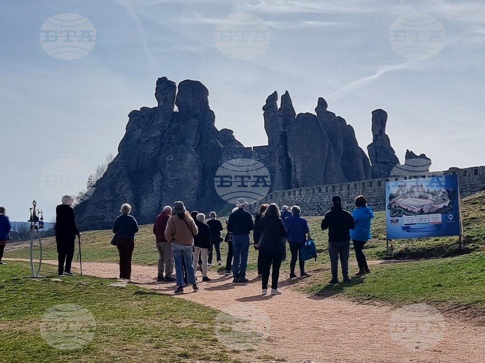 Белоградчик - круизни кораби - първи туристи