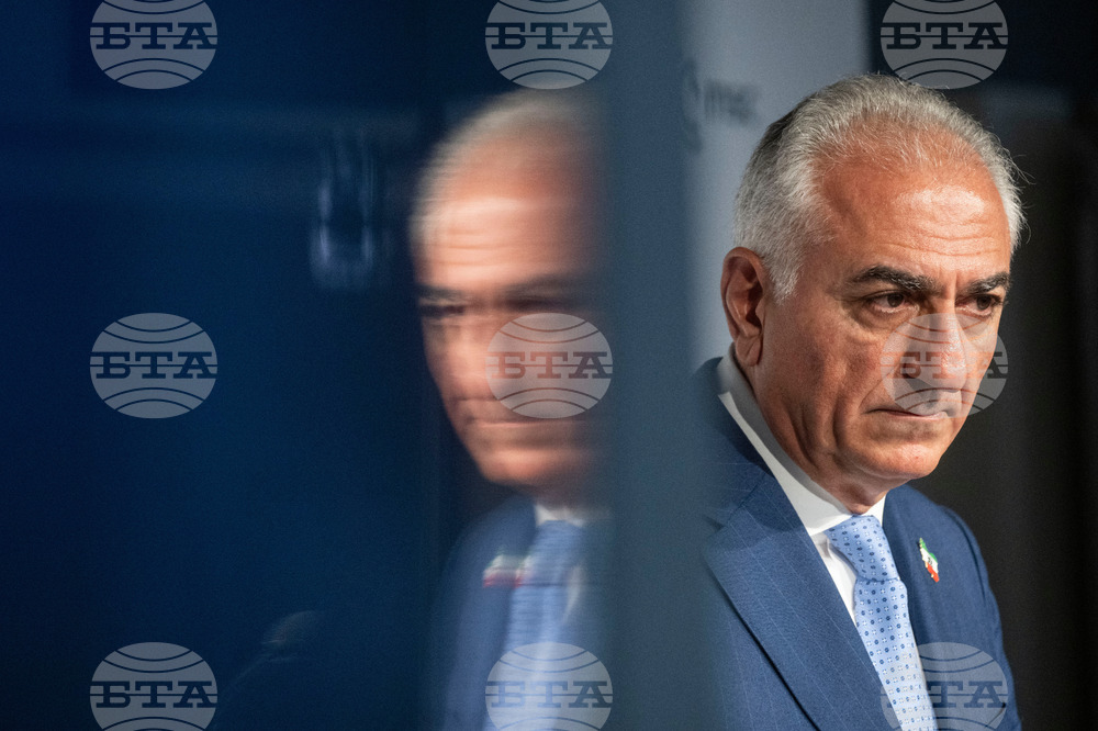 Синът на последния ирански шах Реза Пахлави призова силите за сигурност в Иран към преврат