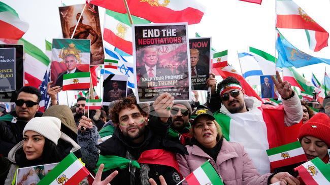 Синът на сваления ирански шах призова Тръмп да помогне на иранците