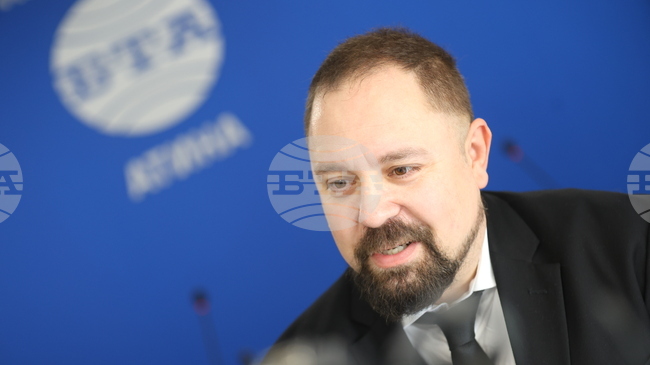 Откриването на пресклуба на БТА в Атина е изключително полезно за всички български медии, заяви Антон Андонов от Управителния съвет на БНТ