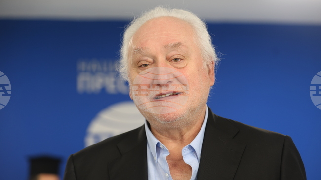 "Това е нещо, което изключително много липсваше", каза бившият собственик на ФК "Левски" Томас Лафчис по повод откриването на пресклуб на БТА в Атина