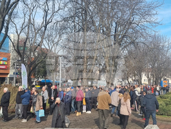 Плевен - Гората.бг - раздаване на дръвчета