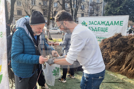 Плевен - Гората.бг - раздаване на дръвчета