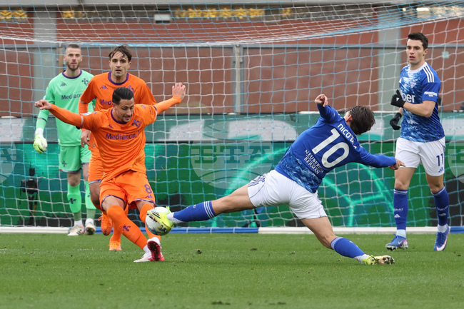 Фиорентина си тръгна с три точки от Комо