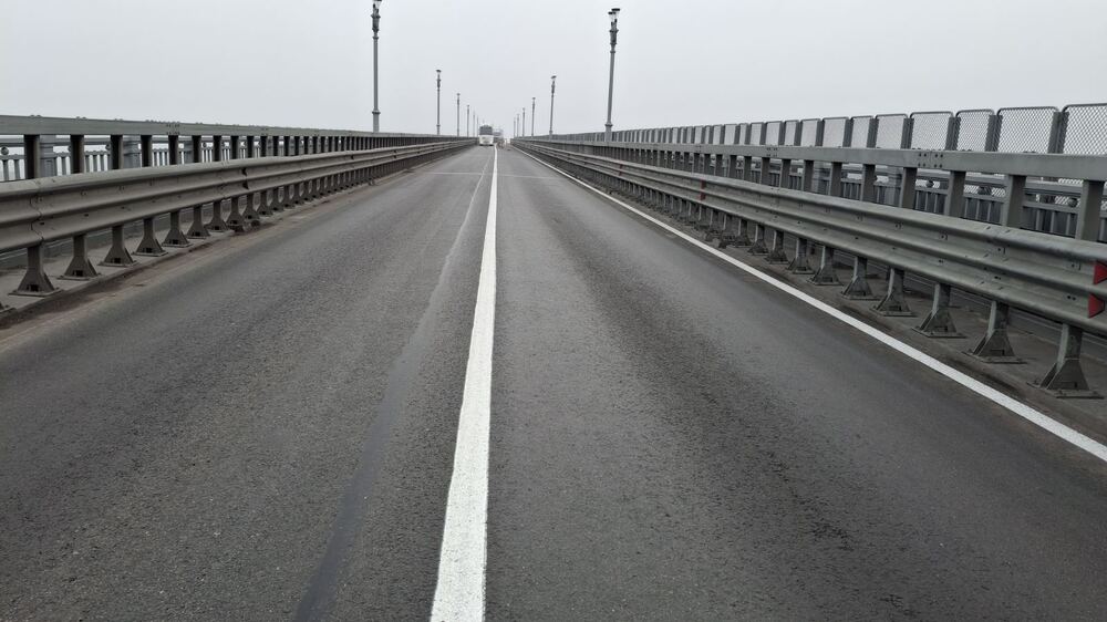 Променен е режимът на преминаване през Дунав мост при Русе заради образувала се километрична опашка от автомобили от румънска страна