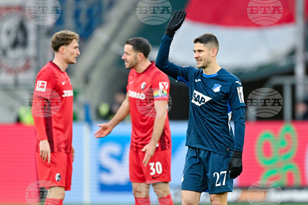 CORRECTION Germany Bundesliga Soccer