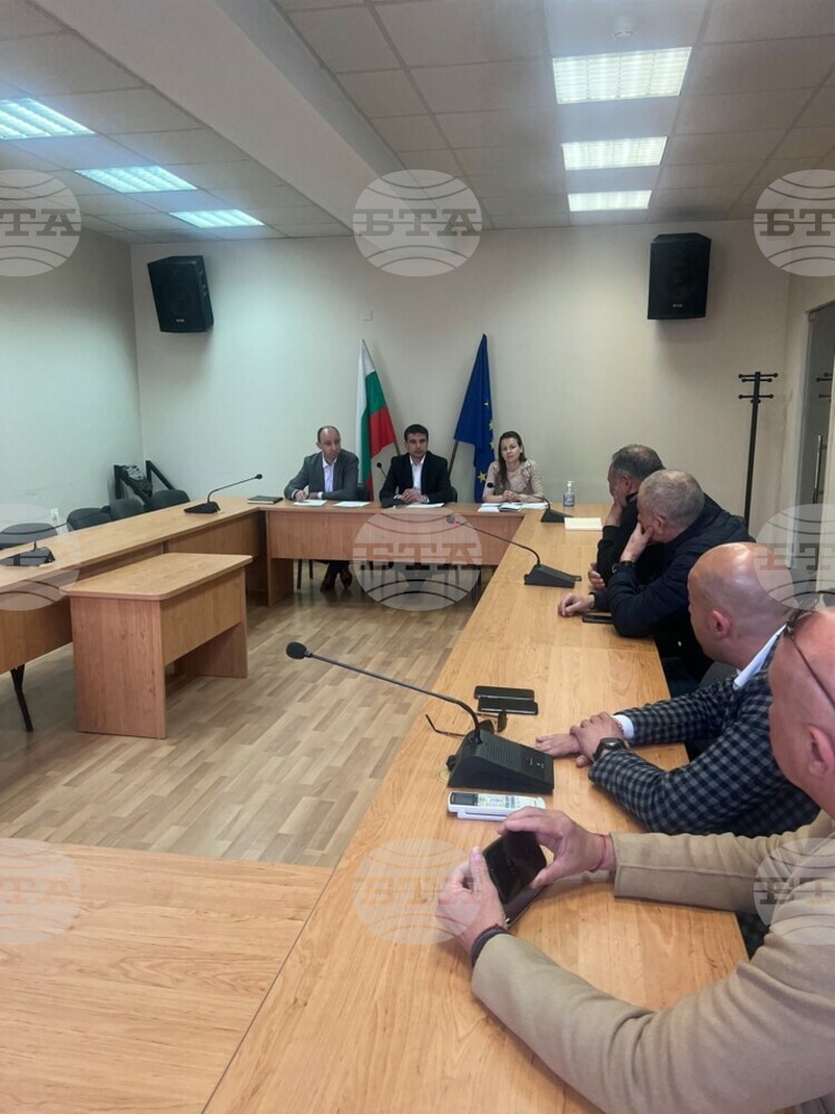 Областна администрация Благоевград: Областният управител обеща на живеещите на ул. „Митрополит Борис“ и ул. „Христо Силянов“ да не оспорва решението на ОбС-Благоевград в съда, като обясни мотивите за своята позиция