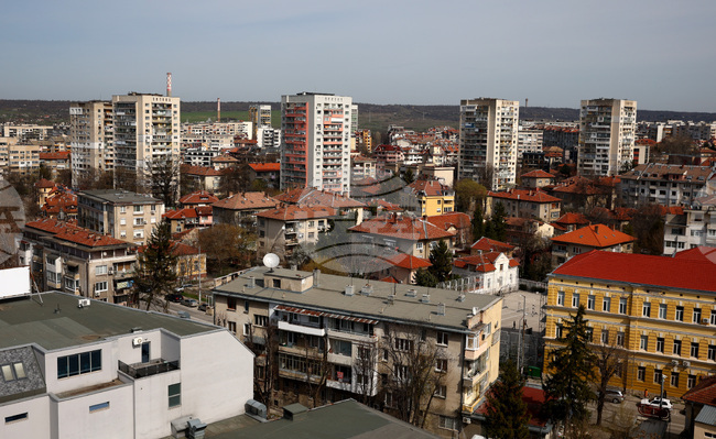 От началото на данъчната кампания близо 2600 жители на Плевен са декларирали доходите си