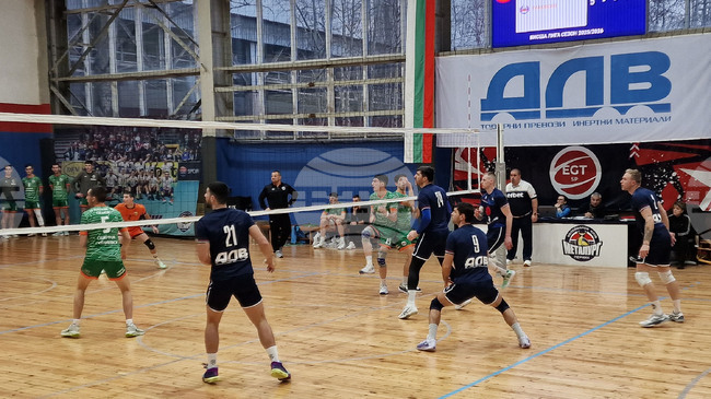 Наставникът на националния "Б" отбор на България по волейбол Франческо Моло е новият старши треньор на Металург Перник