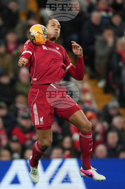 „Мо Салах все още е толкова важен за Ливърпул, колкото е бил винаги“, смята капитанът на тима Върджил ван Дайк