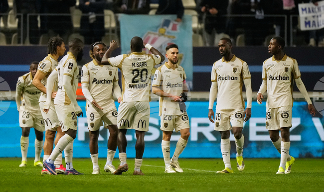Ланс не успя да победи Страсбург като гост във френската Лига 1