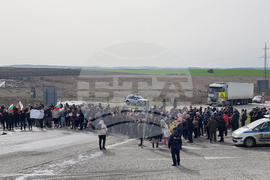 Елхово - лошо състояние на път I-7 - протест