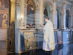 Плевен - храм „Света Параскева“ - неделно богослужение