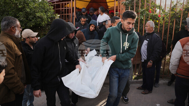 Израелски въздушни удари са убили 11 души в Газа, съобщават палестински медици; Израел твърди, че "Хамас" нарушава примирието