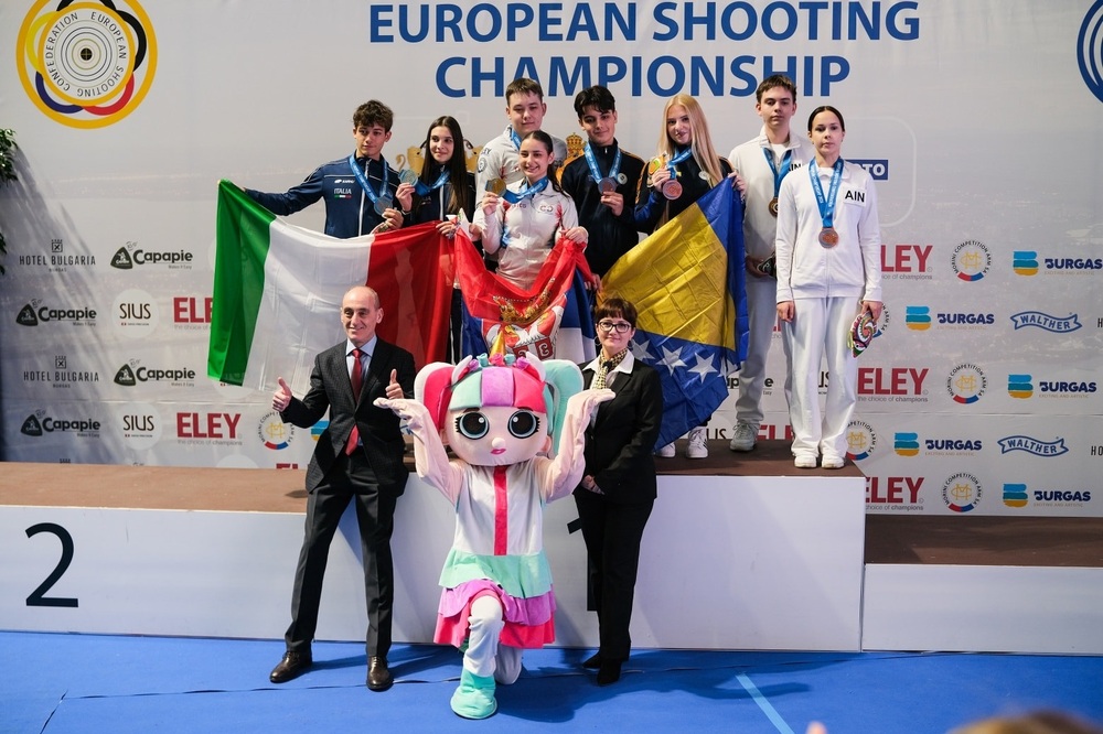 Шефът на европейската спортна стрелба: "Направихте фантастично първенство! Изстрел в десетката! 10.9!"