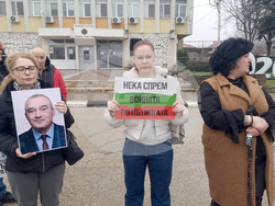 Червен бряг - войната по пътищата - протест
