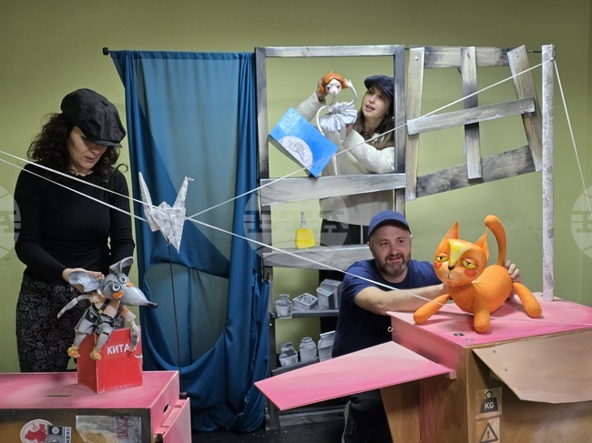 Театърът в Кърджали представя премиерно кукленото представление „Ана и Пим“