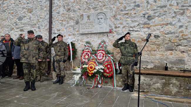 С поход-поклонение до манастира "Св. Петка" жители на Асеновград почетоха Апостола на свободата 