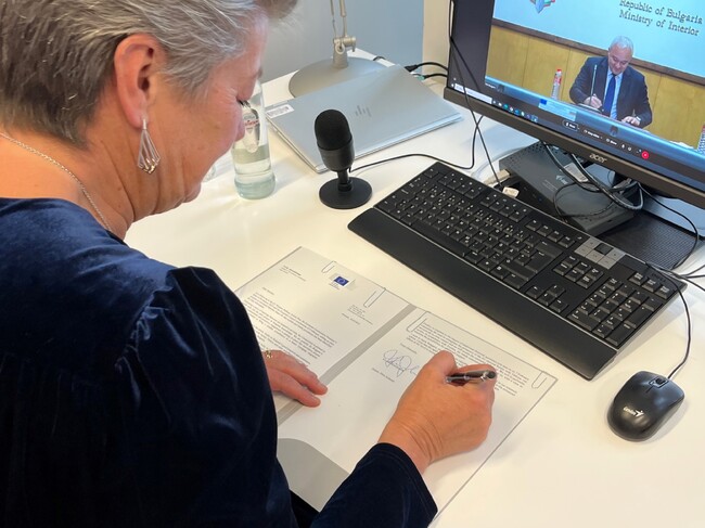 МВР: ЕК стартира пилотен проект с България за превенция на незаконните пристигания, засилване на граничното управление и управлението на миграцията