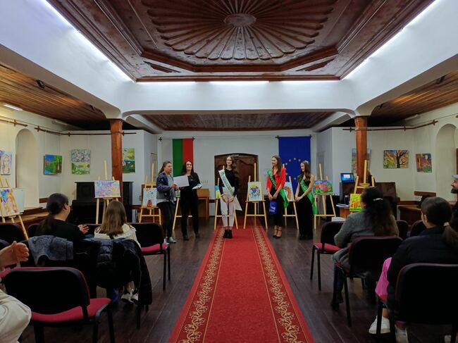 Шейсет и три детски пролетни творби бяха отличени в 16-я национален конкурс "Пролет върху листа" в Кюстендил