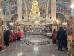 Шумен - църква „Свети Три Светители“ - неделна служба