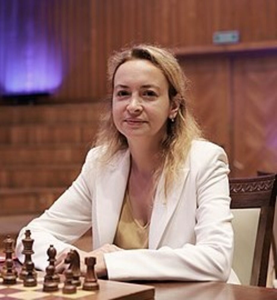 Nurgyul Salimova - Wikipedia