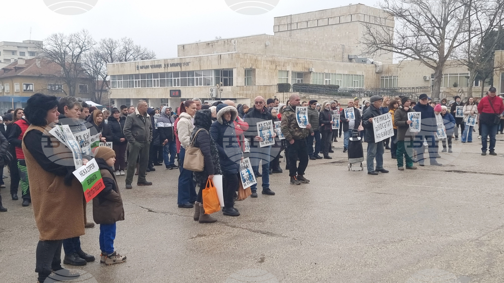 Червен бряг - война по пътищата - протест