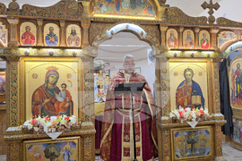 Сливен - църквата „Св. Троица“ - литургия