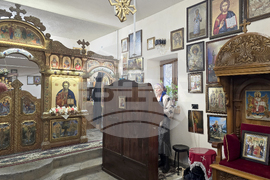 Сливен - църквата „Св. Троица“ - литургия