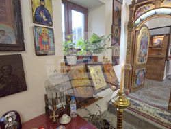 Сливен - църквата „Св. Троица“ - литургия