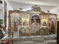 Сливен - църквата „Св. Троица“ - литургия