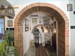 Сливен - църквата „Св. Троица“ - литургия