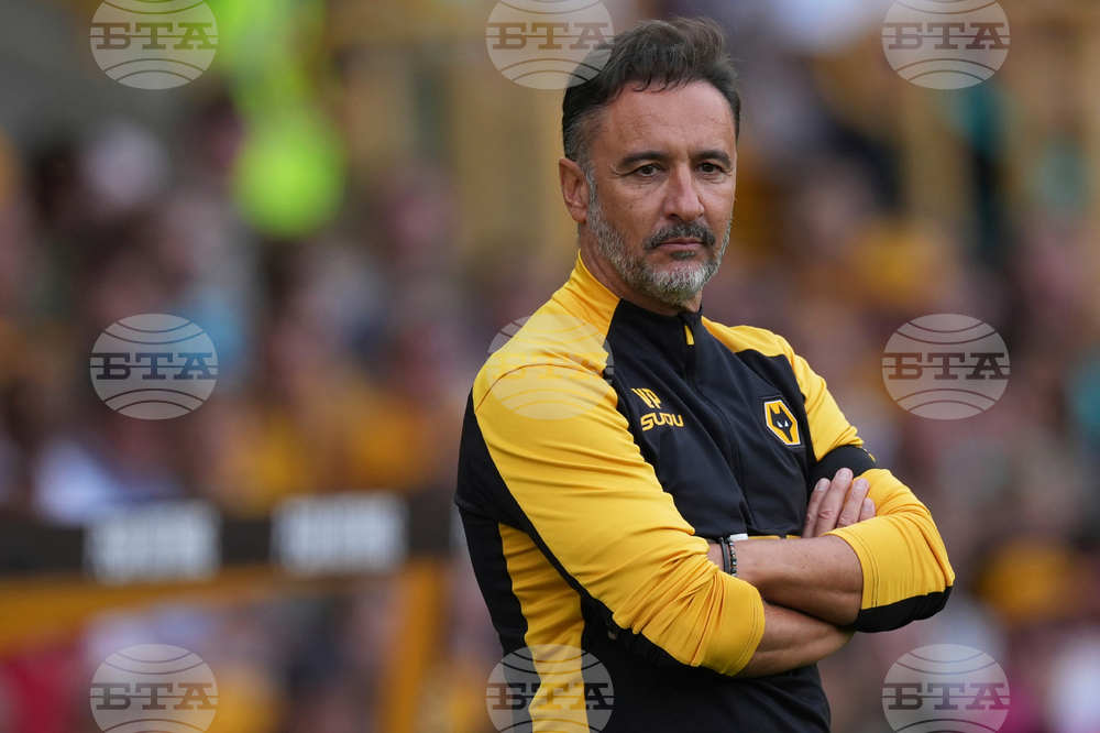 Мениджърът на Нотингам Форест Витор Перейра призова играчите си да бъдат „обединени“