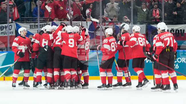 Швейцария постигна победа след продължения над Чехия на олимпийския турнир по хокей на лед