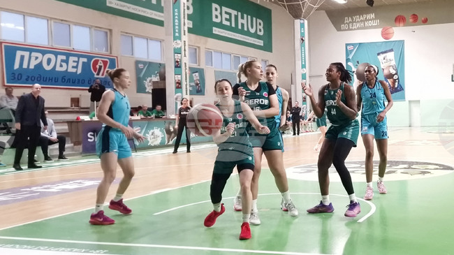  Монтана 2003 спечели Купата на България по баскетбол за жени след победа над Берое във финала