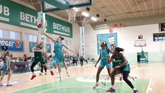 Баскетболистките на Монтана 2003 ликуваха с Купата на България за втора поредна година