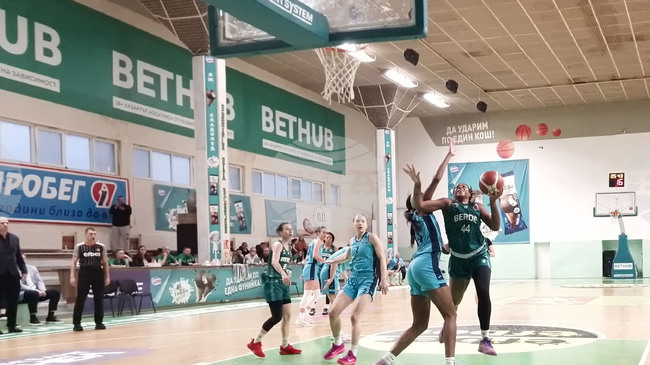 Монтана 2003 се справи при домакинството си на Рилски спортист в баскетболния шампионат при дамите