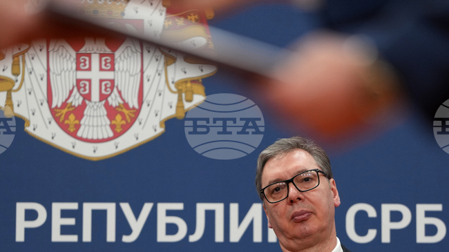 Сръбският президент Александър Вучич бе награден с орден "Златен орел" по време на официално посещение в Казахстан