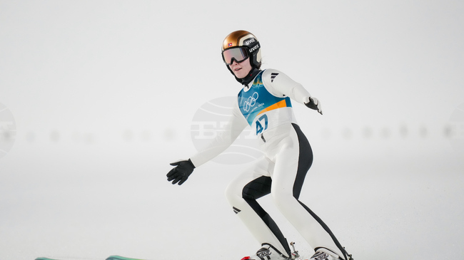 Анна Один Стрьом спечели първия олимпийски ски скок за жени от голяма шанца