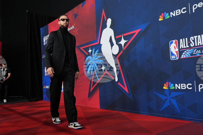 Стеф Къри обяви, че ще се завърне в конкурса за тройки на НБА догодина