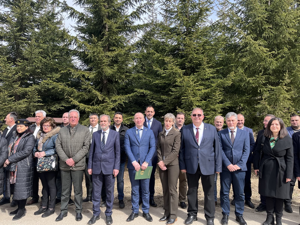  Заместник-министър Чамбов: Опазването на горите е важно за живота и здравето на хората