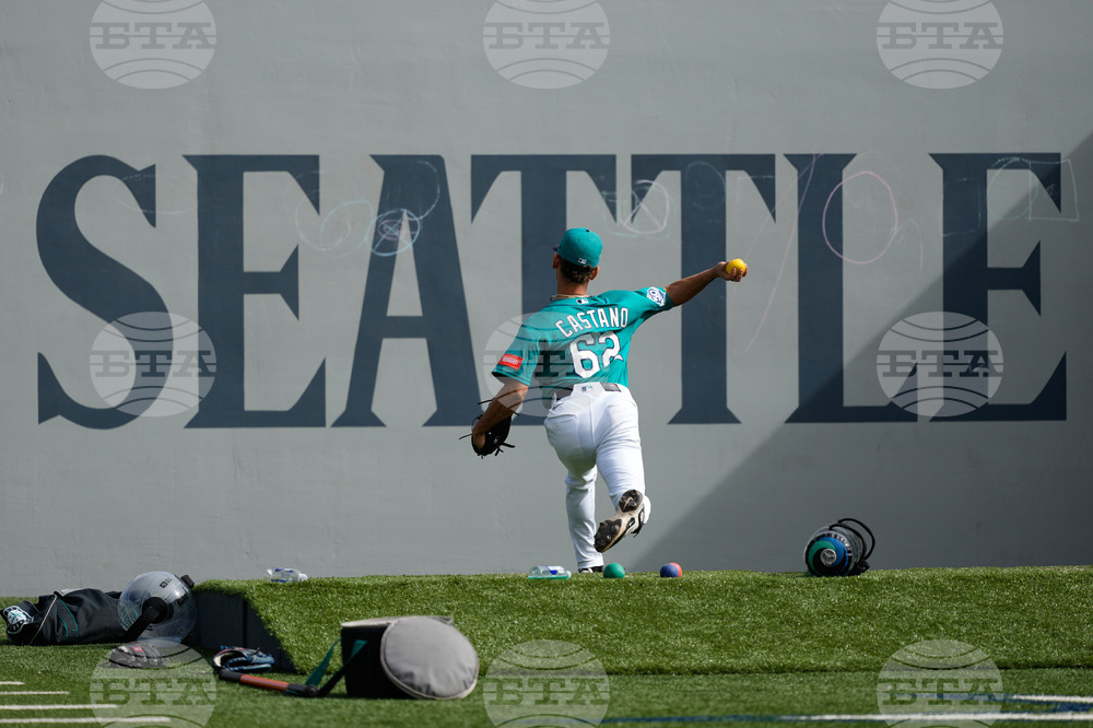 CORRECTION Mariners Spring Baseball