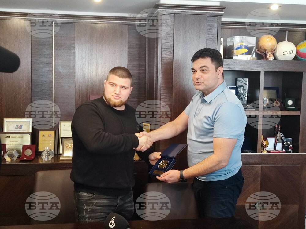 Община Димитровград предлага 3000 лева награда за европейския първенец по борба Георги Иванов