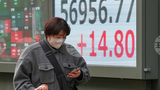 Индексите в Токио и на Уолстрийт растат на фона на повишения при компаниите в сектора на изкуствения интелект